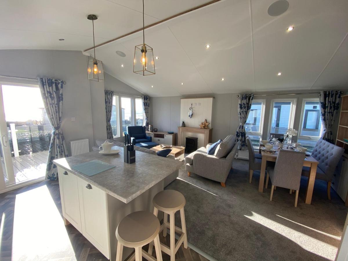 Sea View Beach Lodge Trecco Bay 3 Bedroom 포스콜 외부 사진